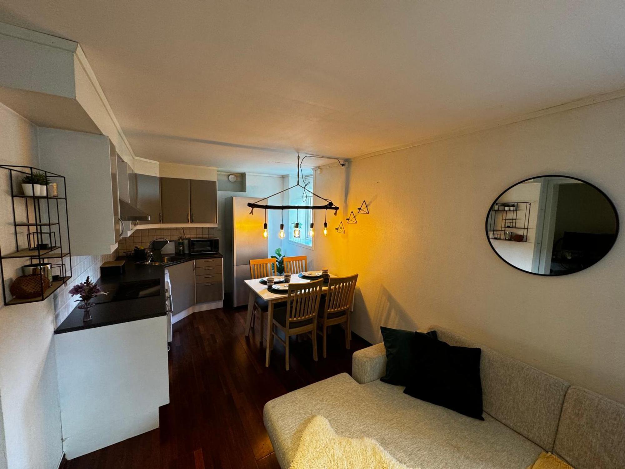 Central, 2 Bedroom, Free Parking Тромсе Екстер'єр фото
