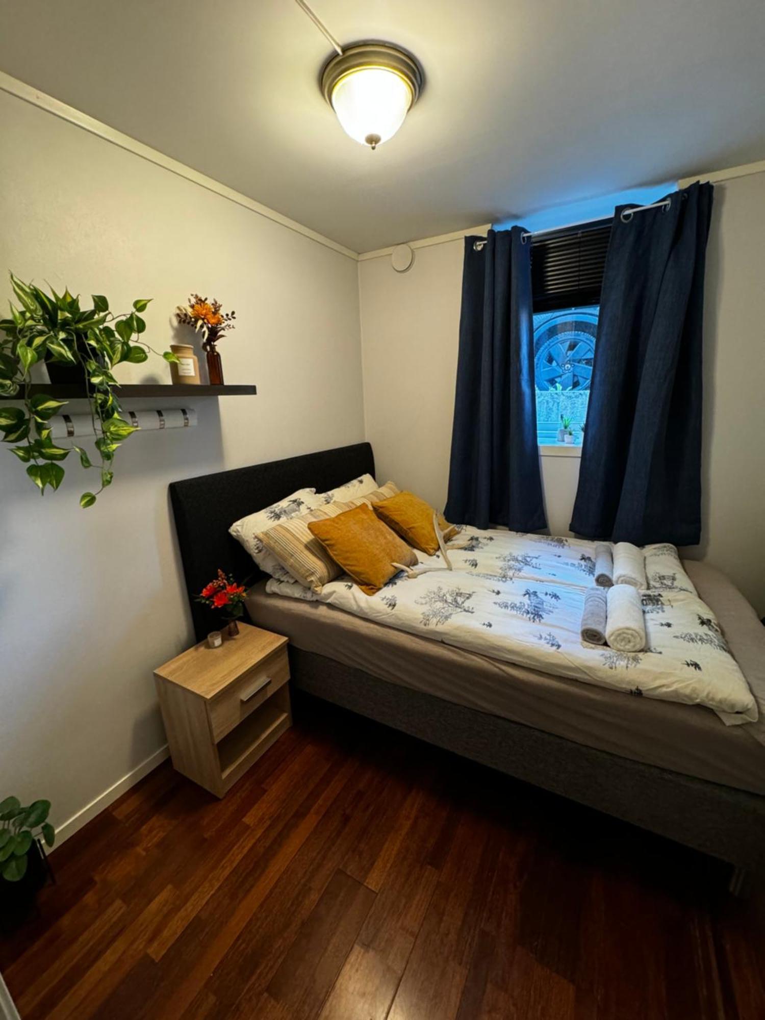 Central, 2 Bedroom, Free Parking Тромсе Екстер'єр фото